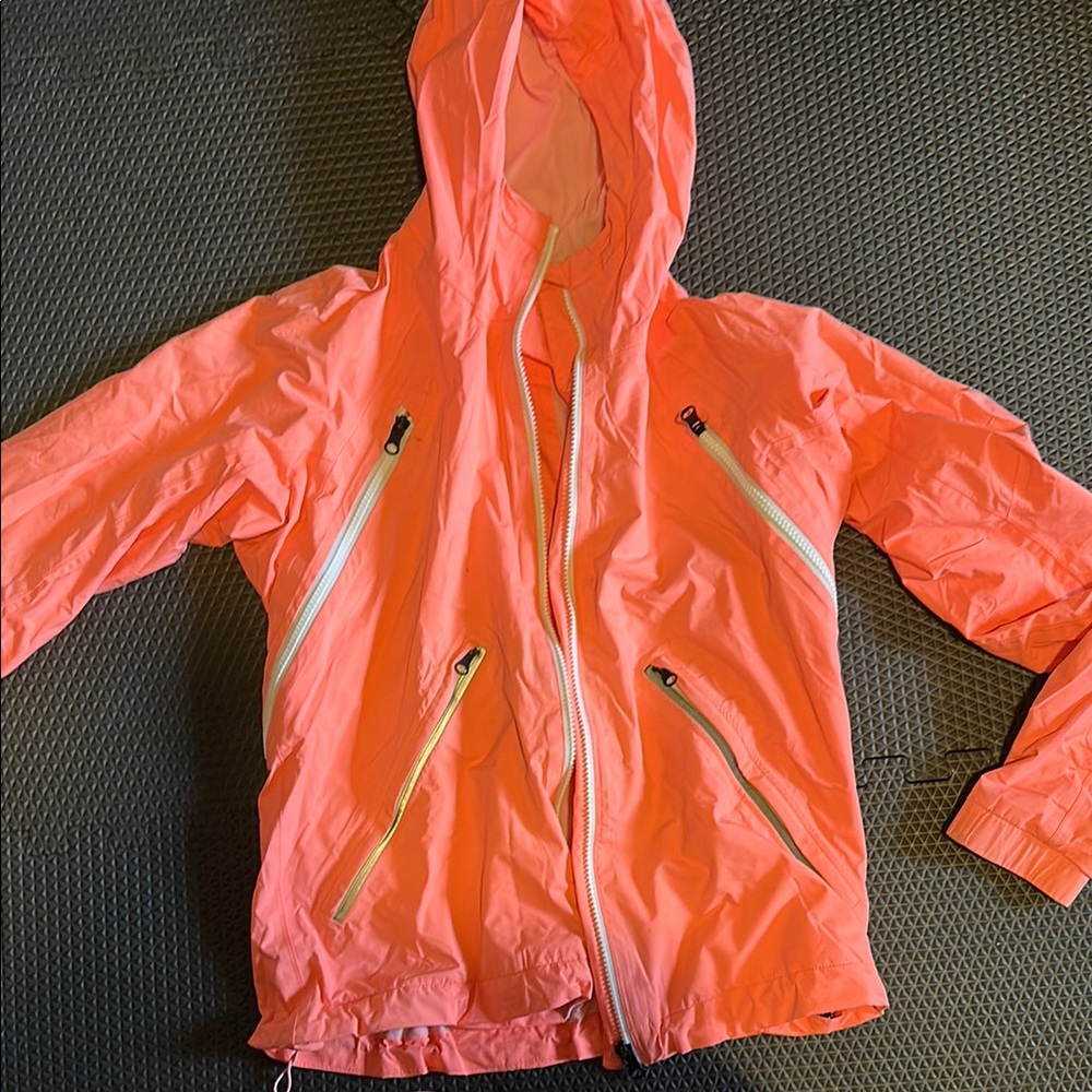 Lulu Coral Jacket running or skiing approved